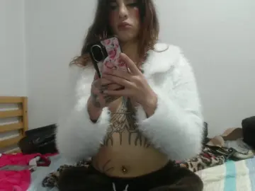 Cam4 Live Sex of carolvxxx