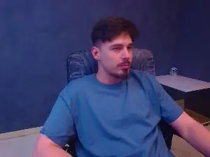 Cam4 Adult Video Chat of EnzzoRace