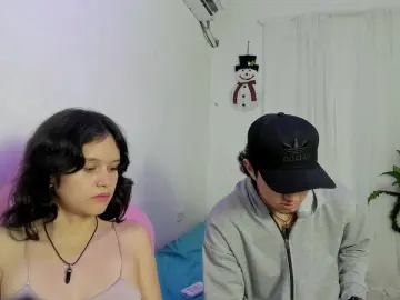 Cam4 Live Porn of laura_and_kevin