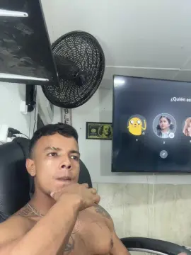 Cam4 Best Webcam of Chris_fendi