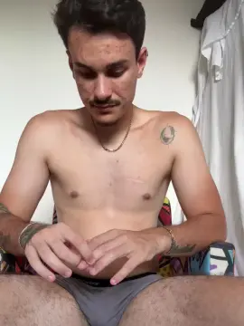 Cam4 Live Sex Cam of Henriquezaumm