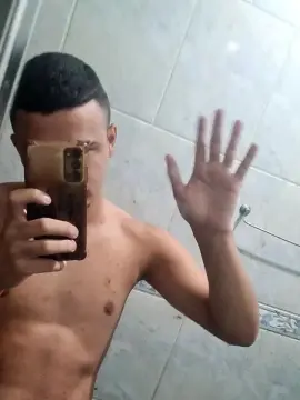 Cam4 Free Porn Cam of RjLuiznovin