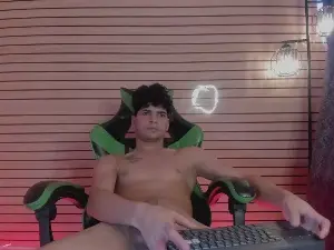 Cam4 Live Sex Cam of alejandro_dirt1