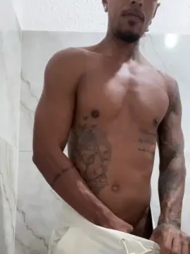 Cam4 Free Live Porn of Soaresluucas29