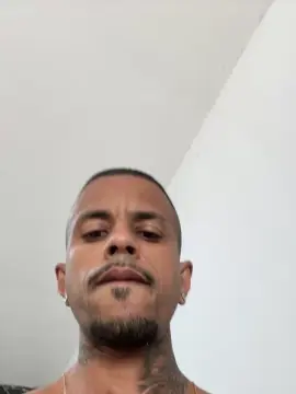 Cam4 Nude Webcam of Soaresluucas29