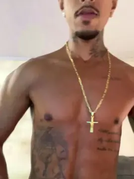 Cam4 Live Porn of Soaresluucas29