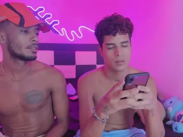 Cam4 Adult Webcam of Lucky_boys_