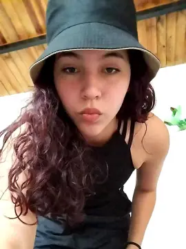 Cam4 Adult Webcam of im_Bluviee