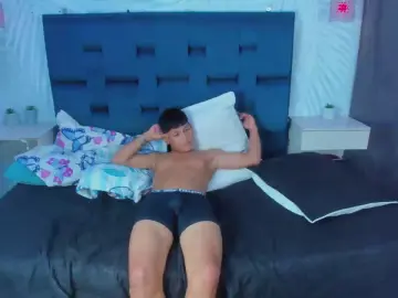 Cam4 Best live sex cam show of SweetCouplesex