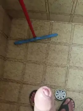 Cam4 Live Sex Cam of Kroozt