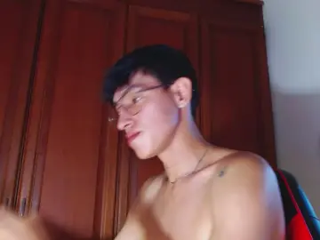 Cam4 Free Porn Cam of Rowanbig23
