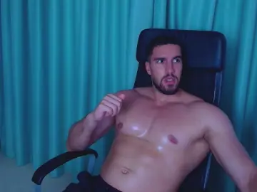 Cam4 Live Porn of IvanHyde