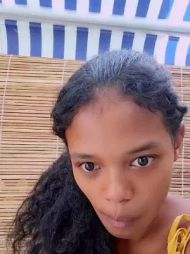 Cam4 Adult Webcam of SissiFrenchy