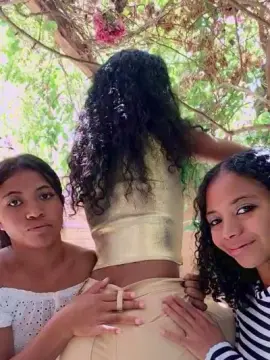 Cam4 Adult Video Chat of SissiFrenchy