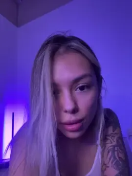 Cam4 Watch Live Sex Cams of valencampx