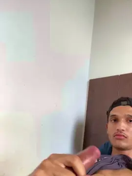 Cam4 Free Live Porn of Rafael_sexyl