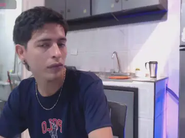 Cam4 Live Porn of hardsexlove08