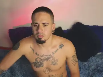 Cam4 Sex Cam of Tony_sophia