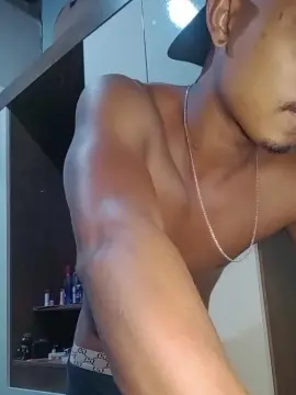 Cam4 Free Live Porn of leosilvajf
