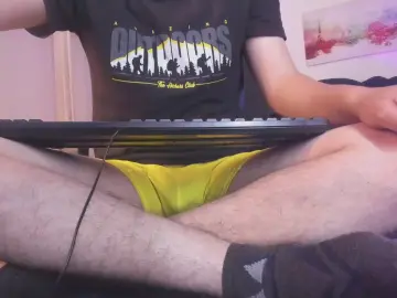 Cam4 Adult Webcam of eross_guyy