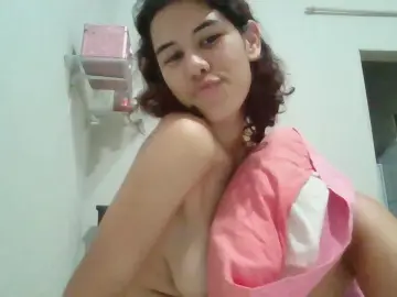 Cam4 Adult Webcams of juliasapequinha