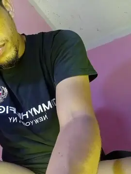 Cam4 Live Sex of Sir_pissyoung