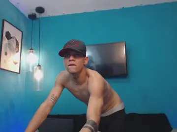 Cam4 Live Sex Cam of KingOfheavens