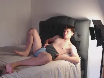 Cam4 Free Live Porn of harry_brown2324