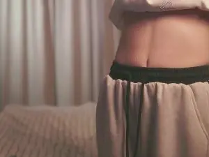 Cam4 Free Live Porn of LianneRetzlaff