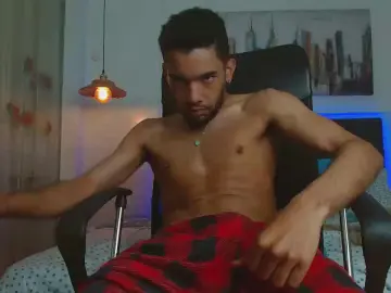 Cam4 Live Porn of andresnoir_