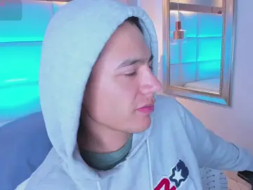 Cam4 Live Porn of Briam_Hornet_