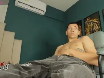 Cam4 Private Sex Chat of Ryan_Rickz