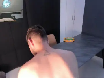 Cam4 Nude Webcam of lara_and_danny