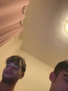 Cam4 Free Live Porn of MarianoXX1