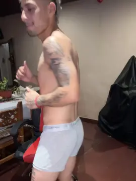 Cam4 Live Sex Cam of demoniioojoaqu3