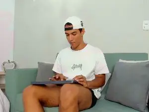 Cam4 Adult Webcams of KyrozStorm