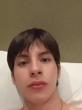 Cam4 Free Porn Cam of ApoloMilk400