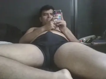 Cam4 Sex Chat of AcerRubber3