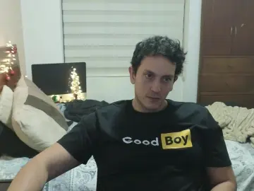 Cam4 Adult Webcam of Serguioguecha33