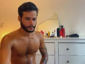 Cam4 Private Sex Chat of LCSCERQ