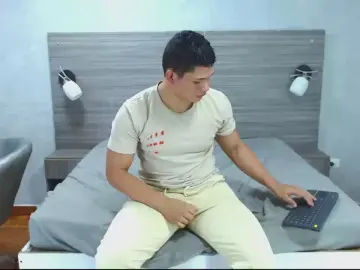 Cam4 Sex Cam of Loony_Zion