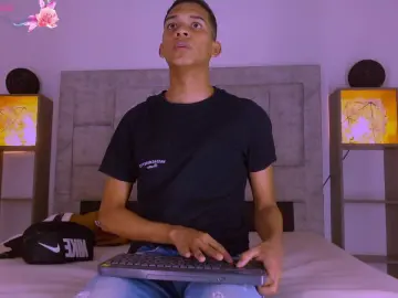 Cam4 Live Porn of Dilan_Amadeus