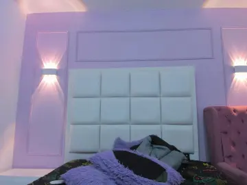 Cam4 Free Live Porn of hoot_booys_