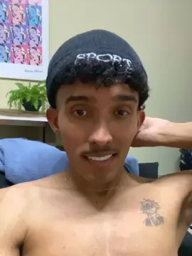 Cam4 Free Live Porn of MavyFelipe