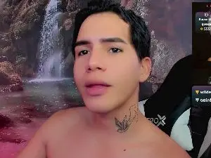 Cam4 Live Porn of Tayson_Rivers