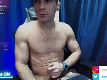 Cam4 Free Live Porn of Sexylatinogay