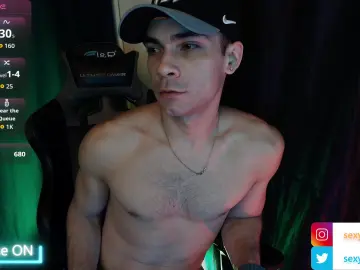 Cam4 Nude Webcam of Sexylatinogay