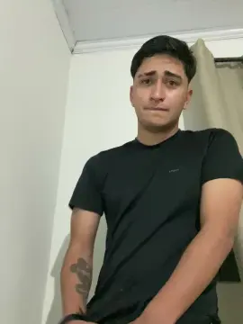 Cam4 Free Live Porn of Tavinh067