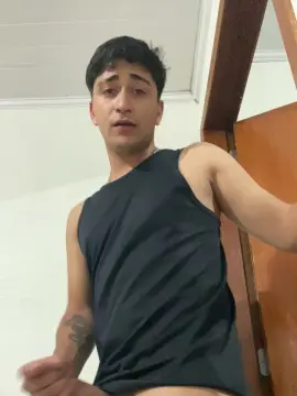 Cam4 Live Porn of Tavinh067