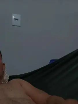 Cam4 Nude Webcam of Juvenil32